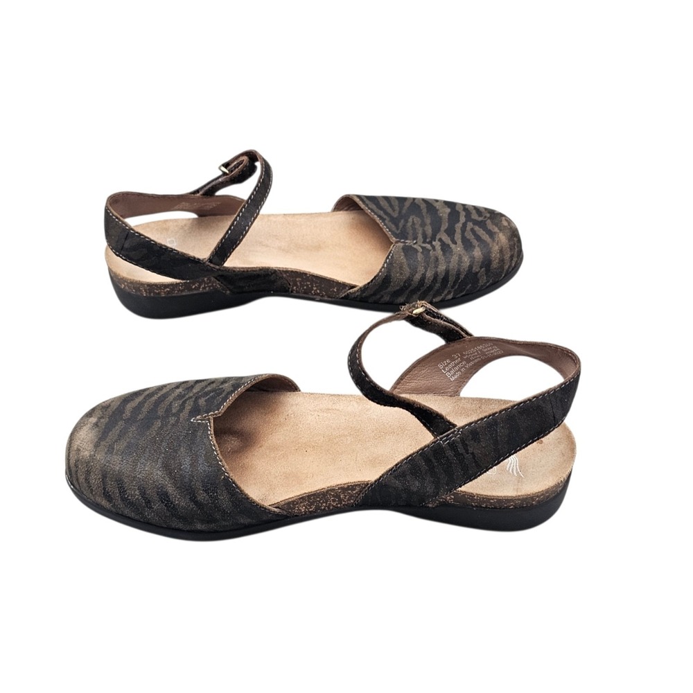 Dansko Women's Size 37/ 6.5 US Rowan Tiger Stripe Black Brown Closed Toe Sandals - Picture 7 of 8